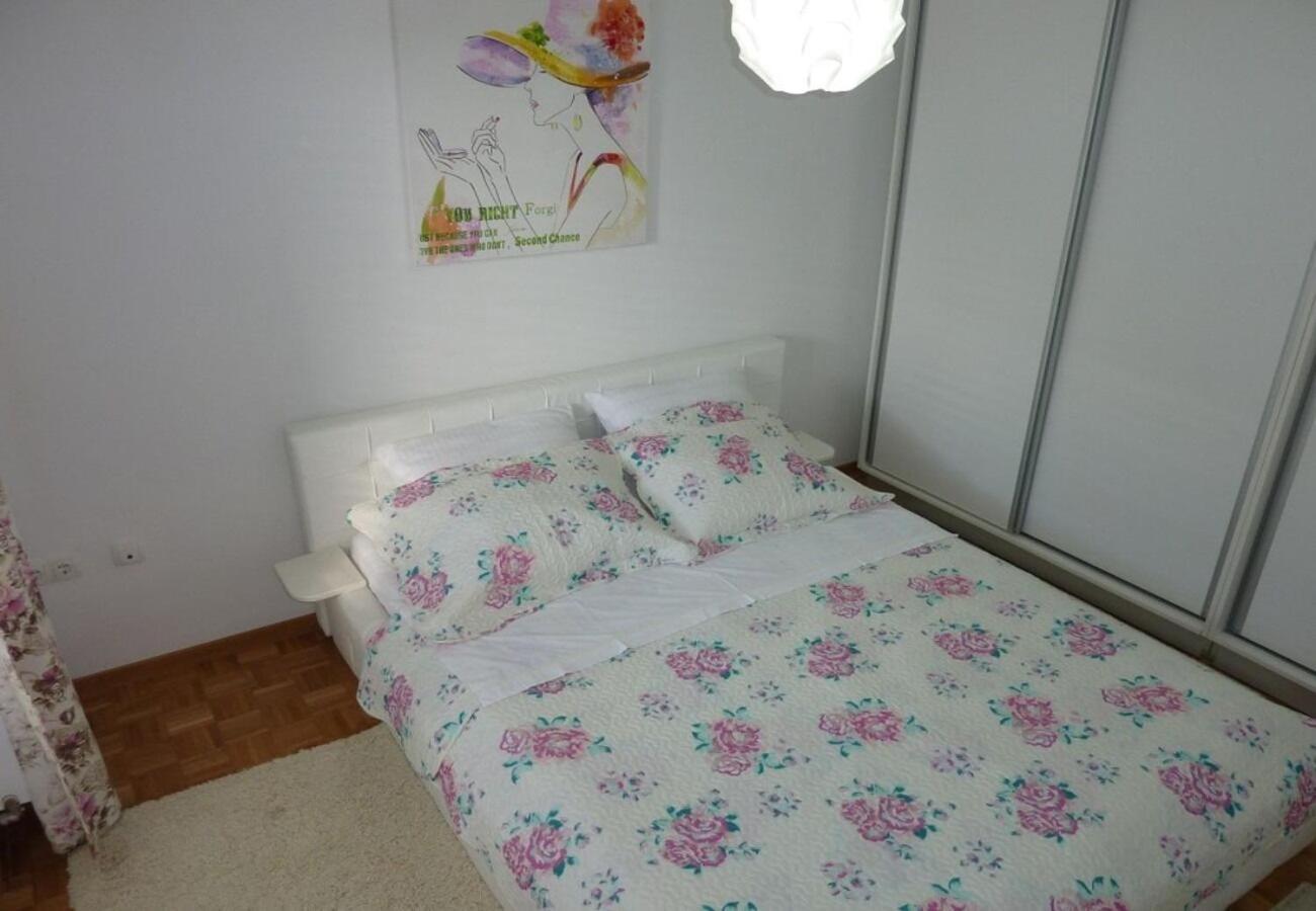 Apartment Sunny By The Sea
