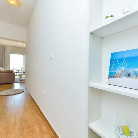 Apartments Sunny By The Sea Zaton  Exterior photo