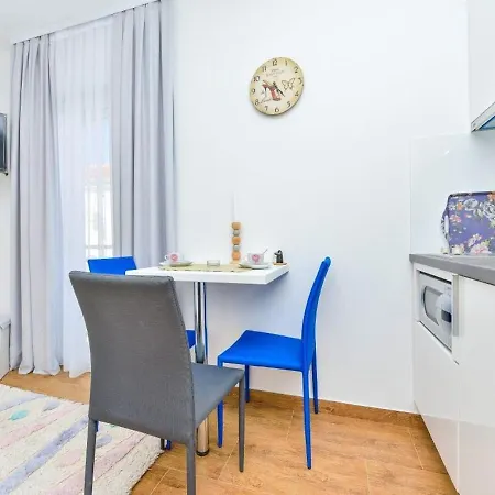 Apartments Sunny By The Sea Zaton  Exterior photo